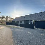 別荘 Three-bedroom In ブラーバンド