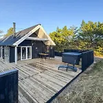 Three-bedroom In 別荘 *