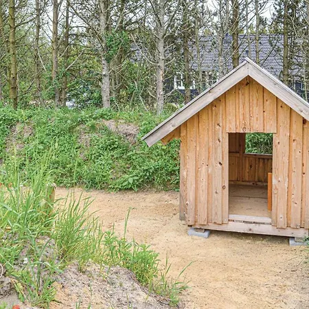 Three-bedroom In Blåvand