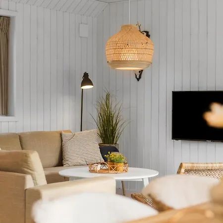 Hébergement de vacances Three-bedroom In *