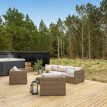 Three-bedroom In Blåvand